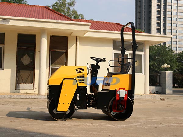 關(guān)于小型壓路機變速箱的保養(yǎng)知識你知道多少？